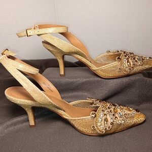 J Renee Elegant Gold Embellished Women's Heels Size 8.5 M